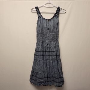 Lapis denim midi sleeveless, size M. Elastic empire waistband.